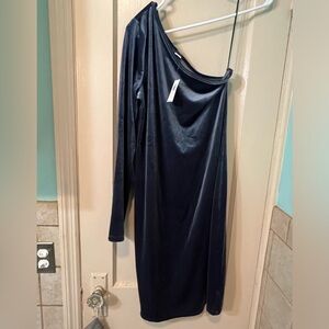 Off the shoulder velvet dress